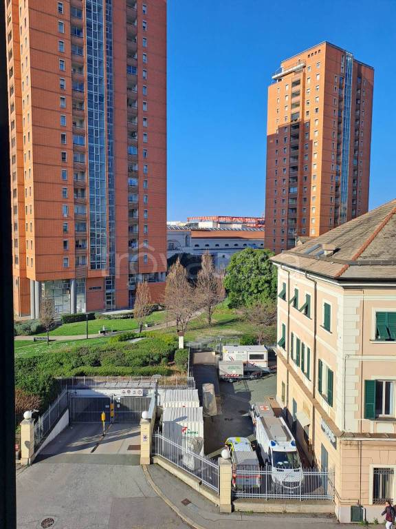 ufficio in affitto a Genova in zona Sampierdarena