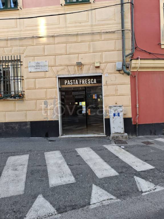 negozio in affitto a Genova in zona Nervi