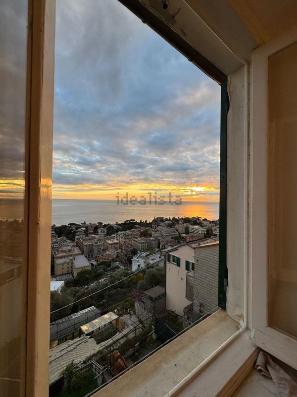 esavano in affitto a Genova in zona Nervi