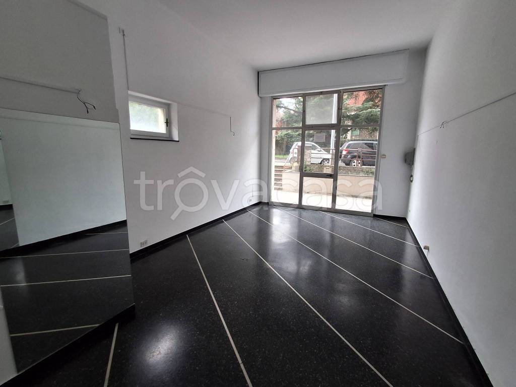 negozio in affitto a Genova in zona Albaro