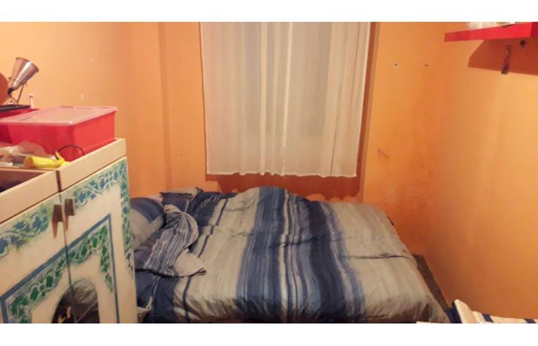 camera singola in affitto a Genova in zona Castelletto