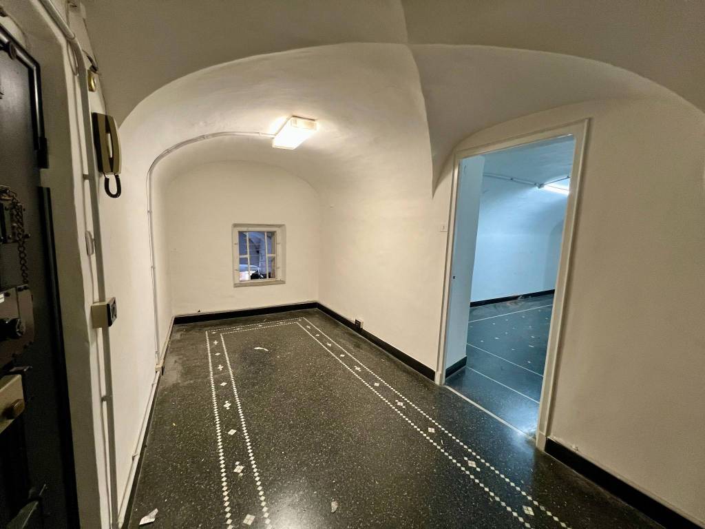ufficio in affitto a Genova in zona Sestri Ponente