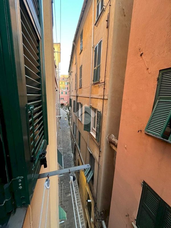 appartamento in affitto a Genova in zona Sottoripa / Maddalena / Molo