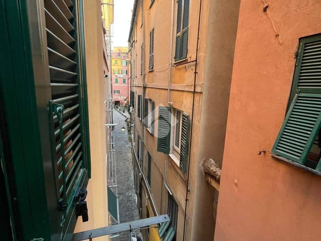 appartamento in affitto a Genova in zona Sottoripa / Maddalena / Molo