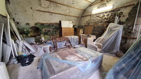 locale di sgombero in affitto a Genova in zona Albaro