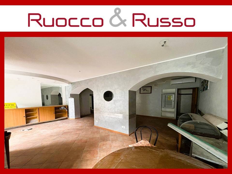 negozio in affitto a Genova in zona San Fruttuoso