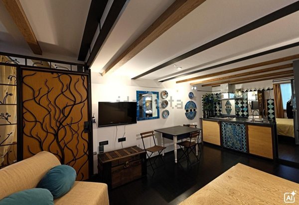 appartamento in affitto a Genova in zona Sottoripa / Maddalena / Molo