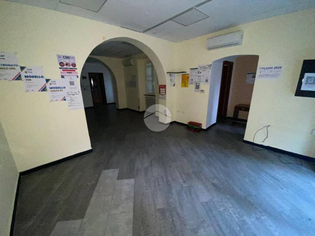 negozio in affitto a Genova in zona Sestri Ponente