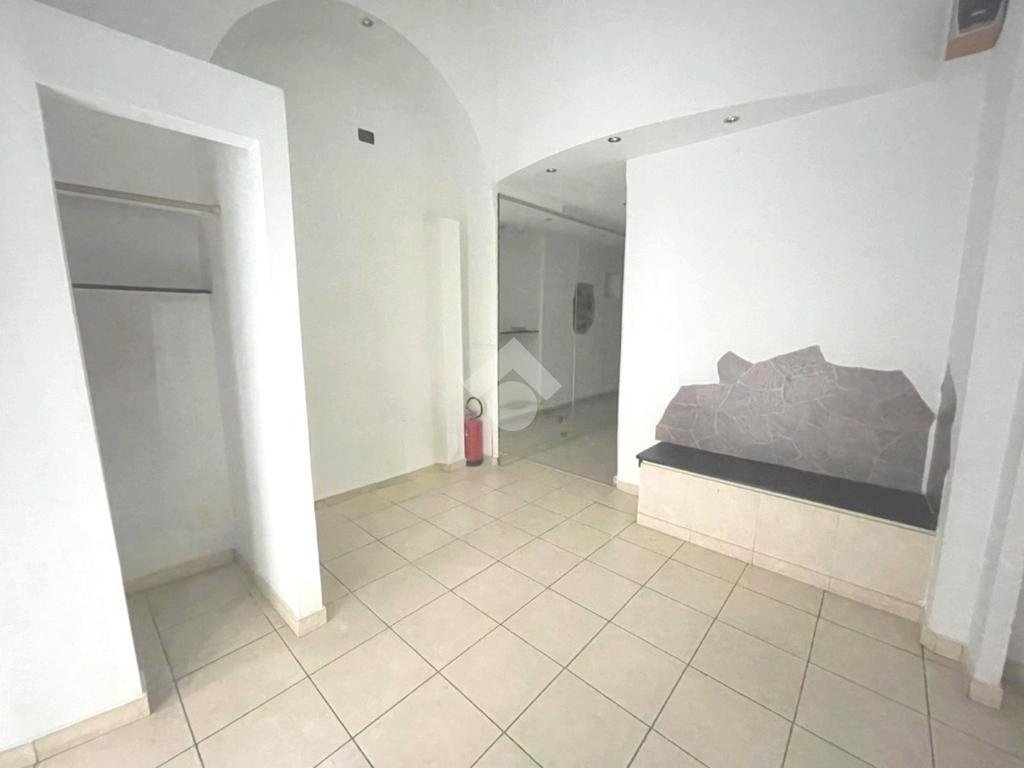 negozio in affitto a Genova in zona Foce