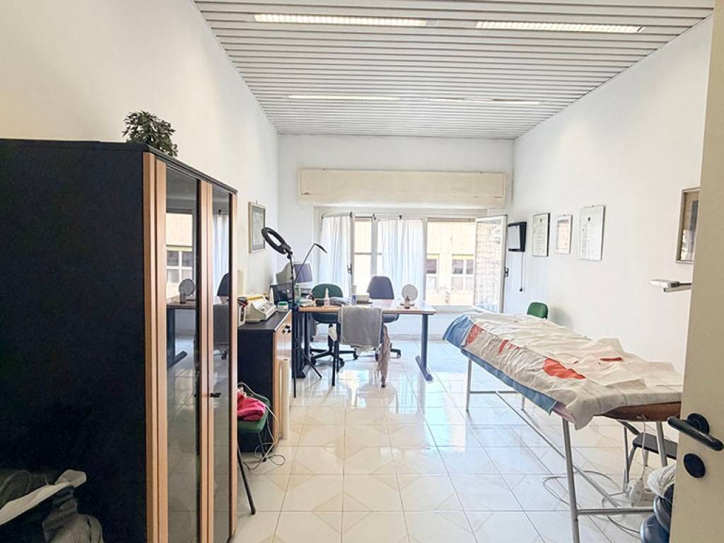 ufficio in affitto a Genova