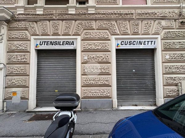 negozio in affitto a Genova in zona Cornigliano