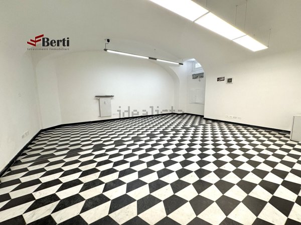 ufficio in affitto a Genova in zona Portoria / Piccapietra