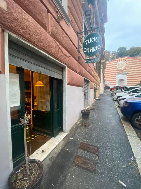 negozio in affitto a Genova in zona Centro Storico
