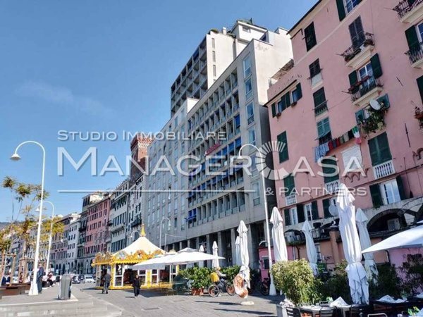 appartamento in affitto a Genova in zona Sottoripa / Maddalena / Molo