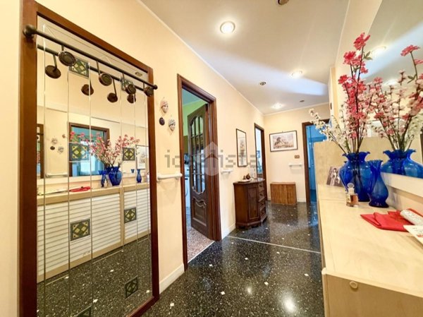 appartamento in affitto a Genova in zona Quarto dei Mille