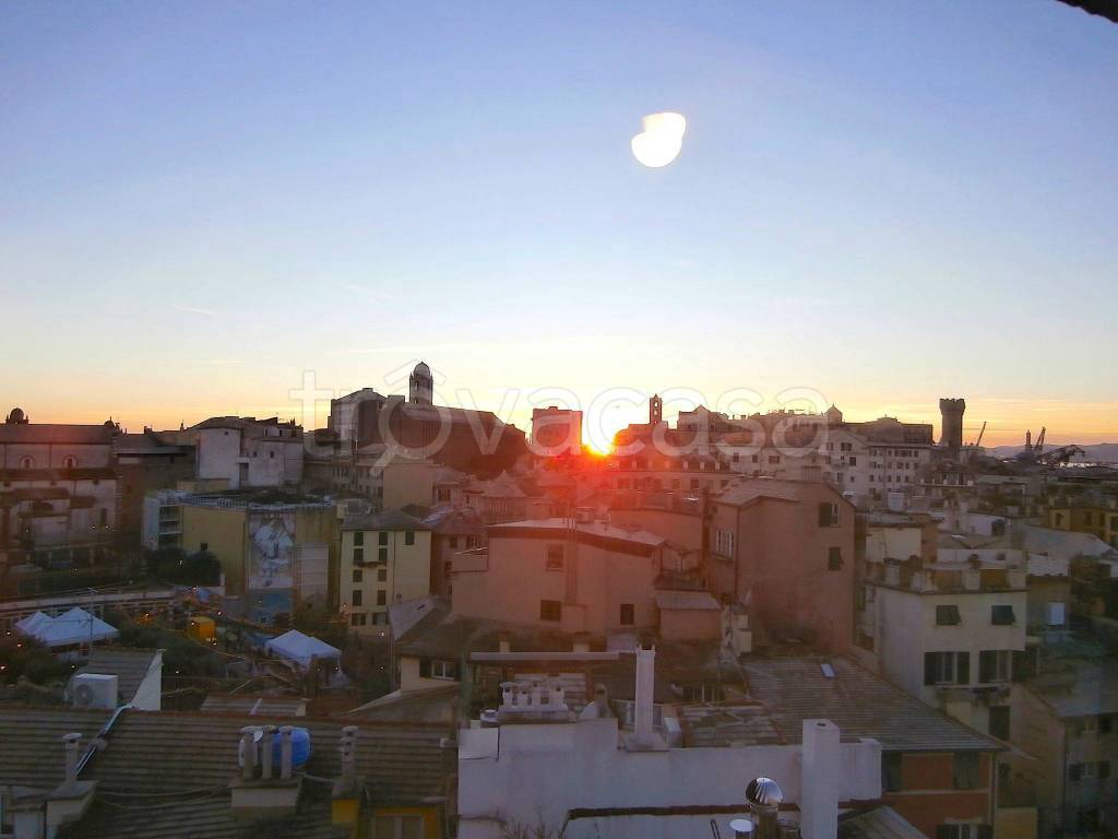 appartamento in affitto a Genova in zona Sottoripa / Maddalena / Molo