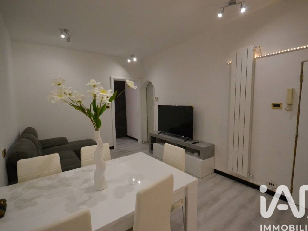 appartamento in affitto a Genova in zona Sestri Ponente