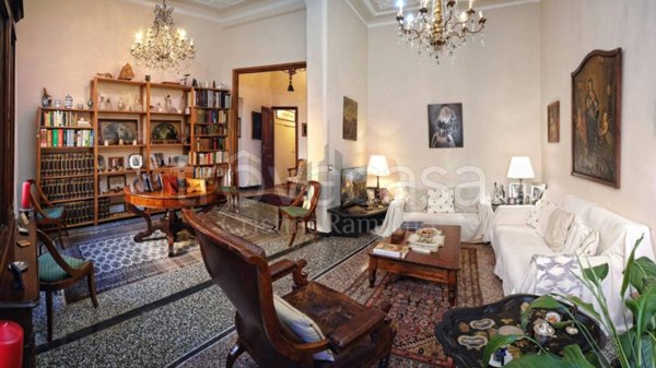 appartamento in affitto a Genova in zona Castelletto