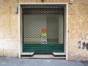 negozio in affitto a Genova in zona Lagaccio / Granarolo