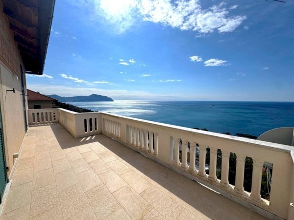 casa indipendente in affitto a Genova in zona Nervi