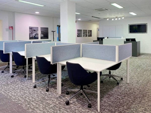 ufficio in affitto a Genova in zona Sampierdarena