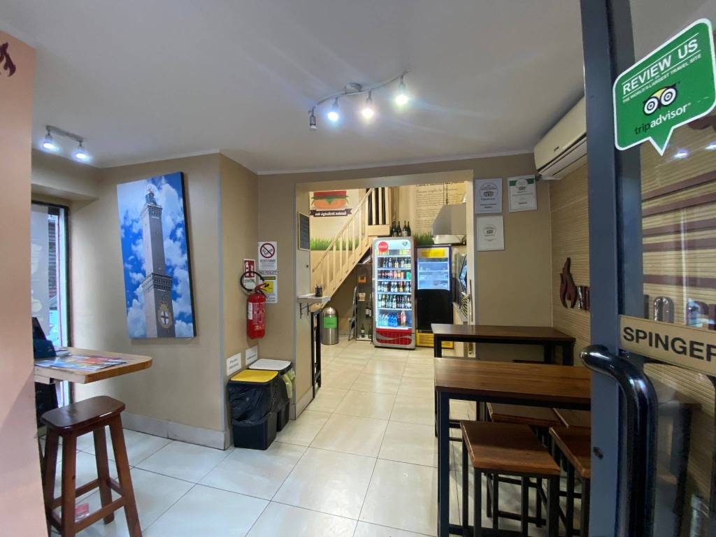 negozio in affitto a Genova in zona Centro Storico