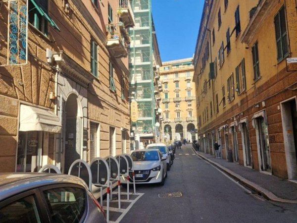 negozio in affitto a Genova in zona Cornigliano