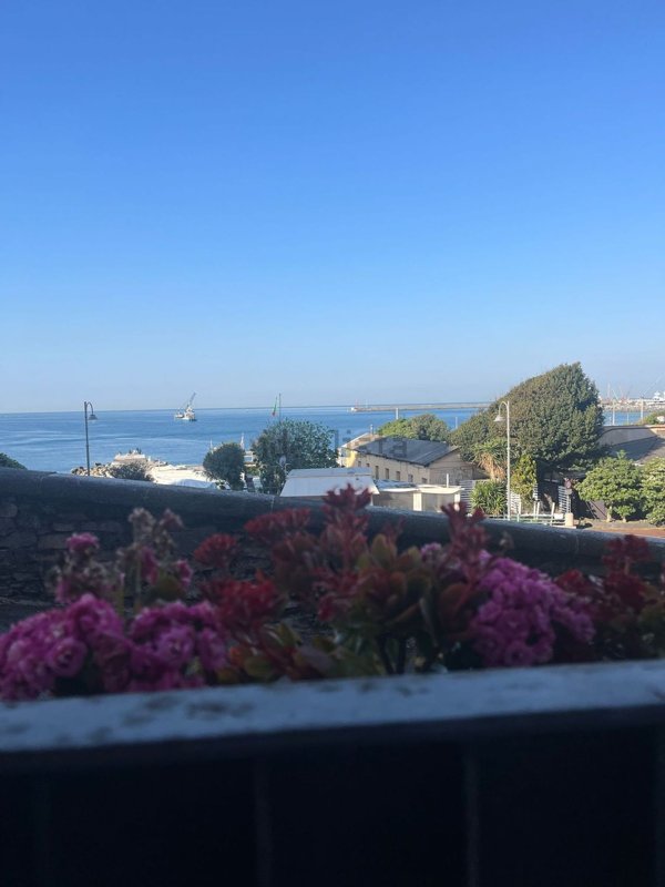 ufficio in affitto a Genova in zona Foce