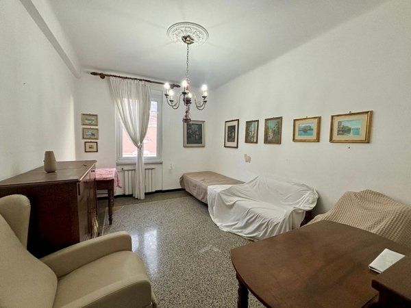 appartamento in affitto a Genova in zona Sestri Ponente