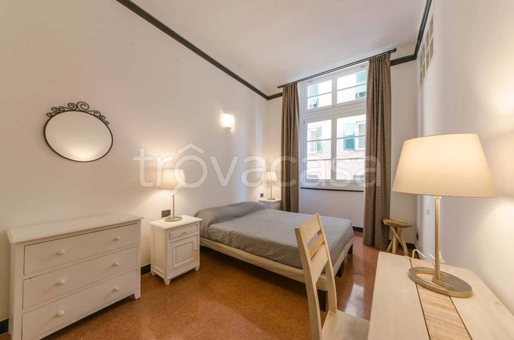 appartamento in affitto a Genova in zona Sottoripa / Maddalena / Molo