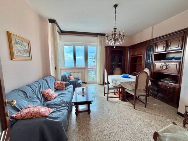 appartamento in affitto a Genova in zona Palmaro / Pra'