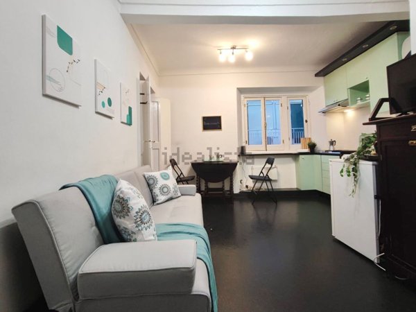 appartamento in affitto a Genova in zona Sottoripa / Maddalena / Molo