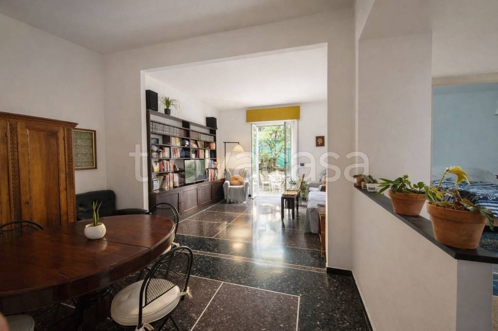 appartamento in affitto a Genova