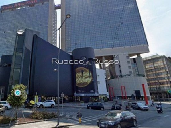 negozio in affitto a Genova in zona San Vincenzo