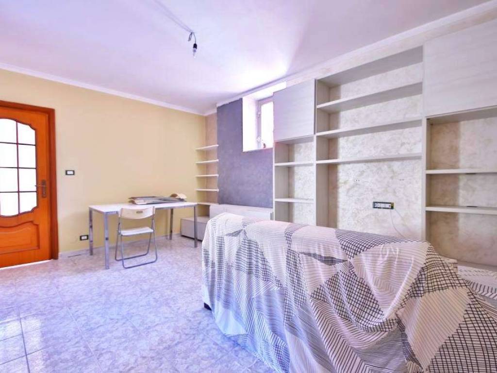 appartamento in affitto a Genova in zona Sestri Ponente