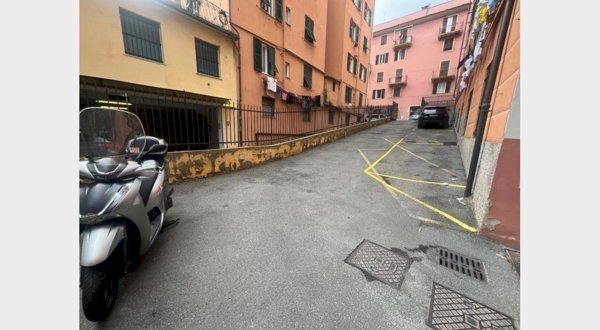 locale di sgombero in affitto a Genova