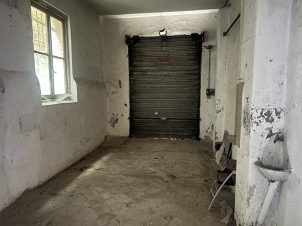 locale commerciale in affitto a Genova in zona Marassi