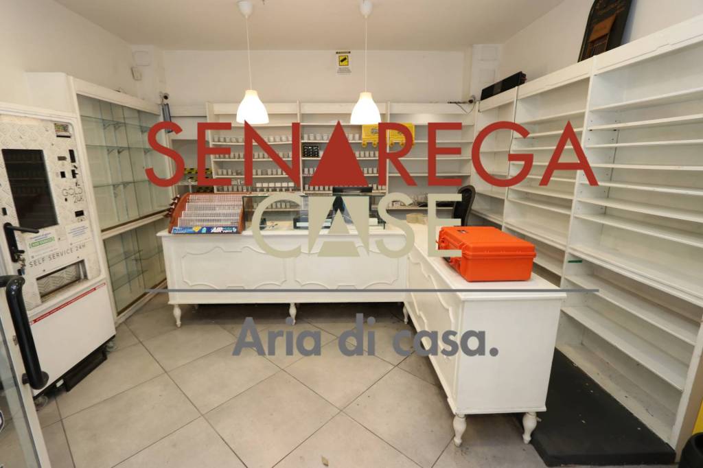 negozio in affitto a Genova in zona Castelletto