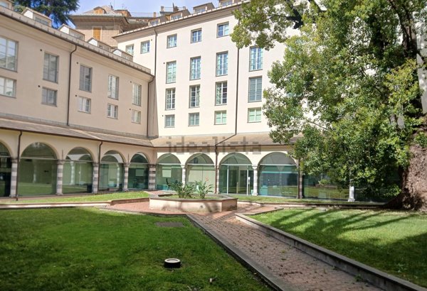 ufficio in affitto a Genova in zona Portoria / Piccapietra