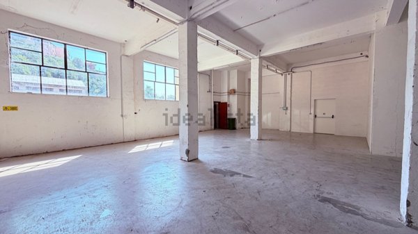 locale di sgombero in affitto a Genova in zona Nervi