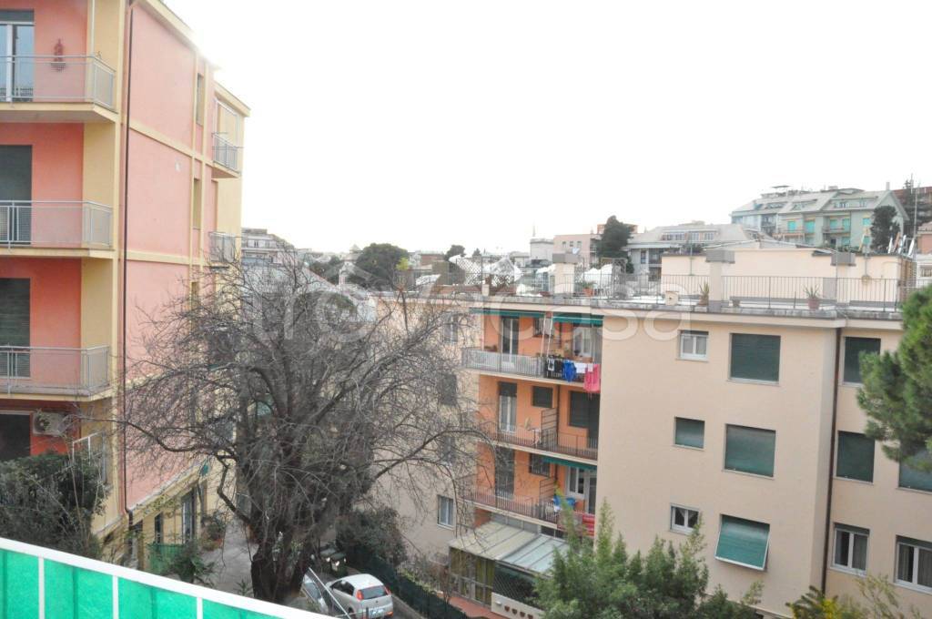appartamento in affitto a Genova in zona Sturla