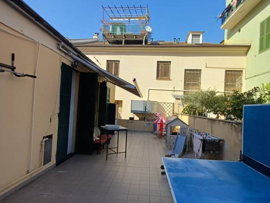appartamento in affitto a Genova in zona Sestri Ponente