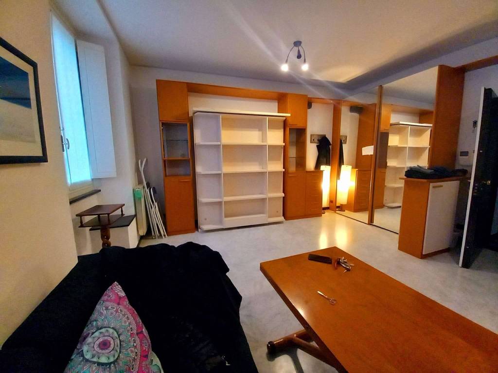 appartamento in affitto a Genova in zona Sottoripa / Maddalena / Molo