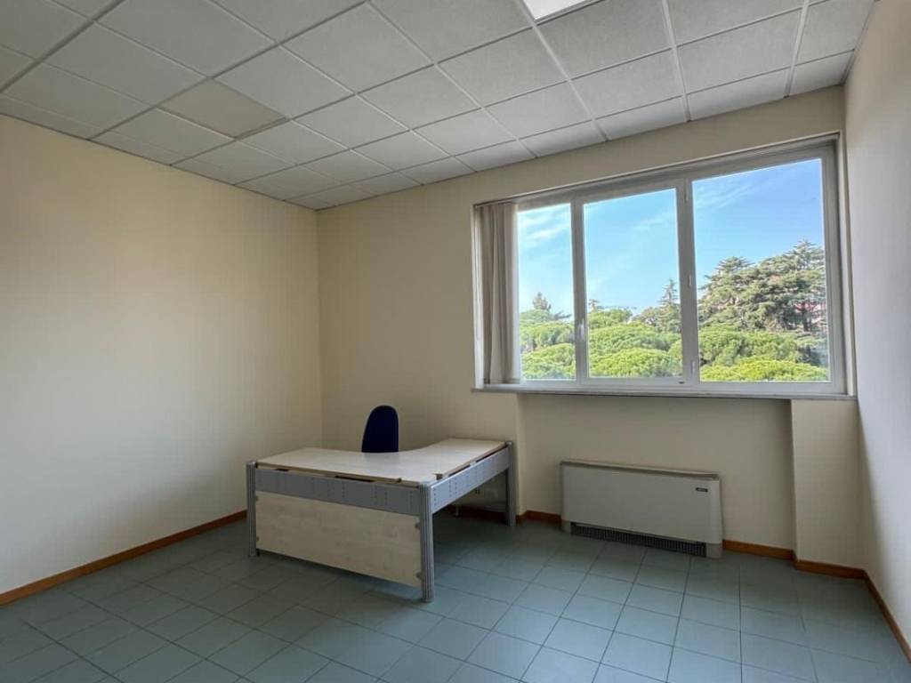 ufficio in affitto a Genova in zona Nervi