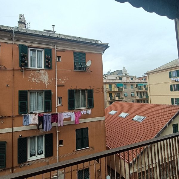 appartamento in affitto a Genova in zona Sestri Ponente