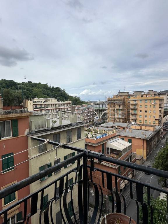 appartamento in affitto a Genova in zona Rivarolo