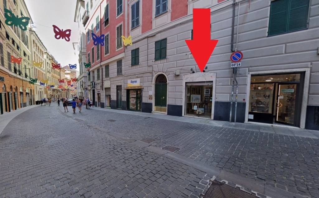negozio in affitto a Genova in zona Sottoripa / Maddalena / Molo