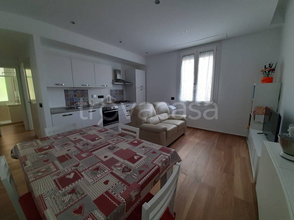 appartamento in affitto a Genova in zona Sturla