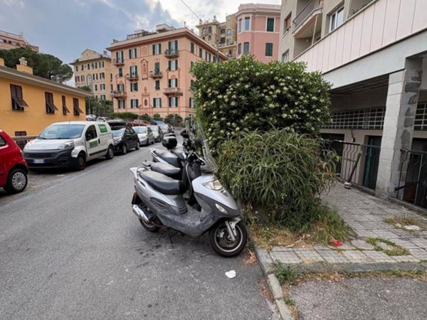 locale commerciale in affitto a Genova in zona Castelletto