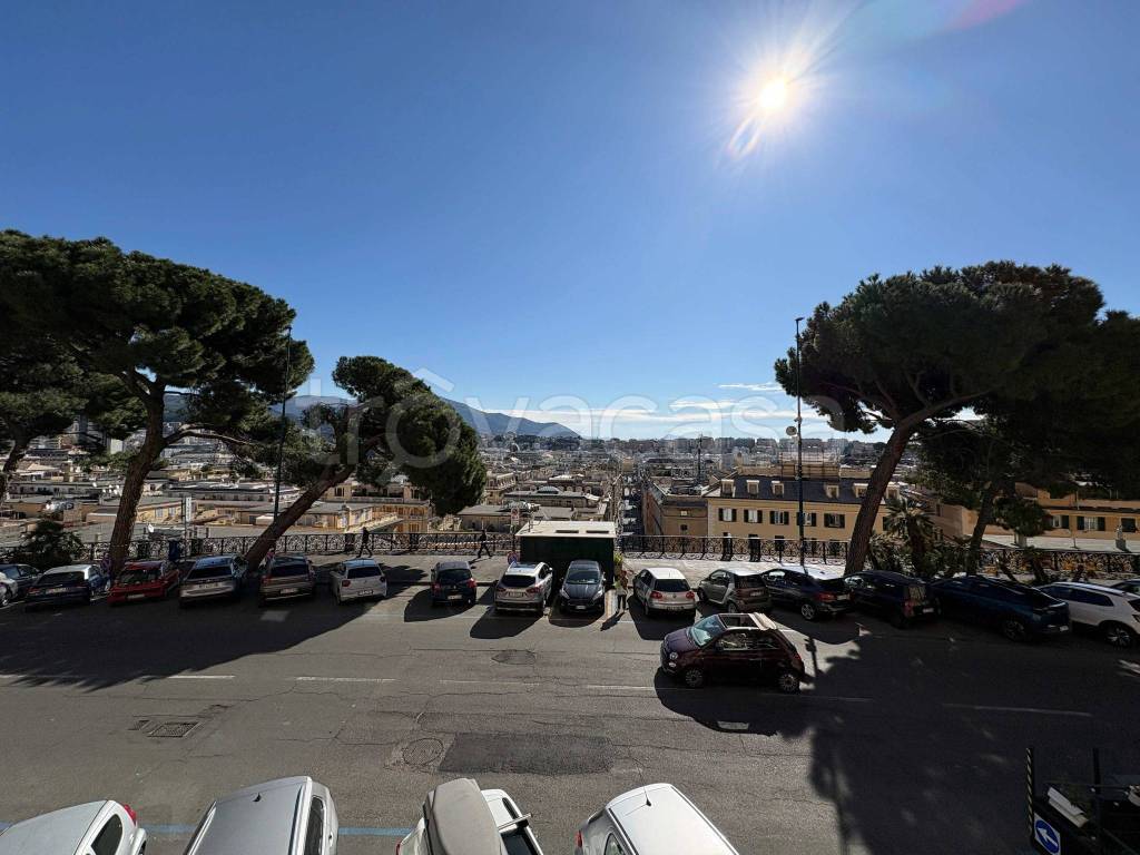 appartamento in affitto a Genova in zona Carignano